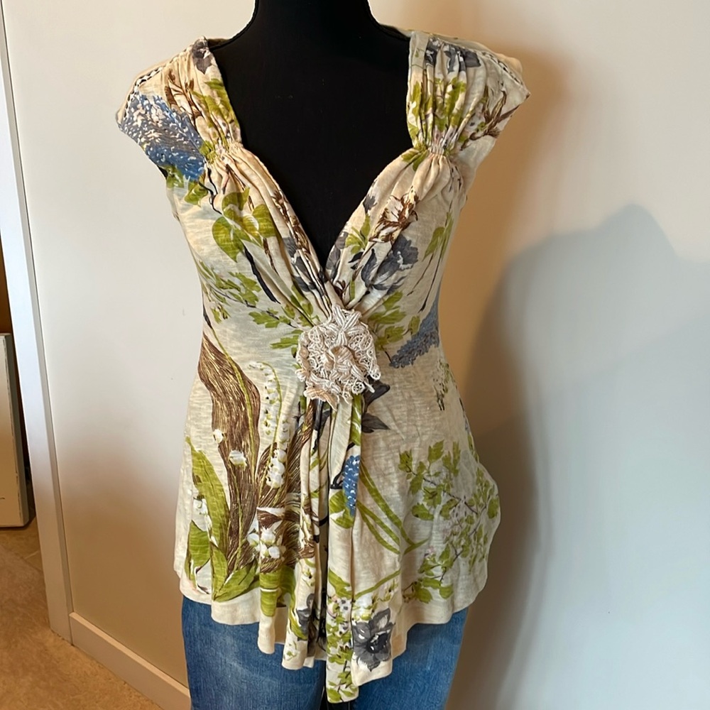Anthropologie tank top. Size S.
